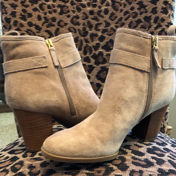 Franco Sarto L-Delancy Suede Ankle Boot - Mushroom, Size 9 - Picture 2 of 8